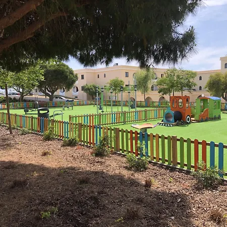 Daire Centeano Carvoeiro (Lagoa)